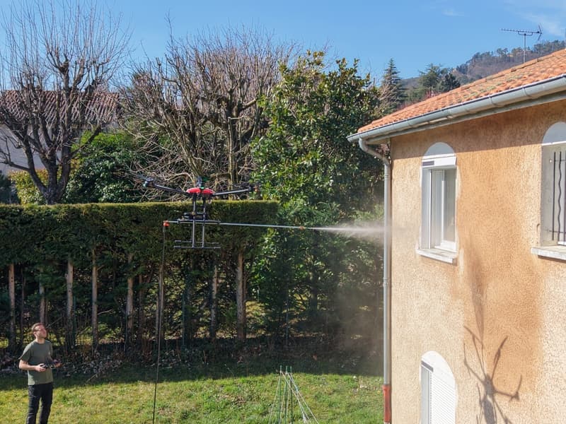 Combien ça coûte un nettoyage de façade par drone ?